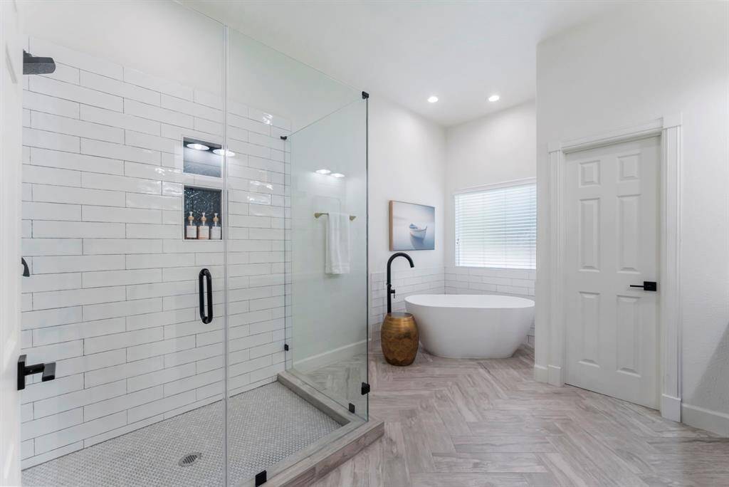 Updated primary bath.