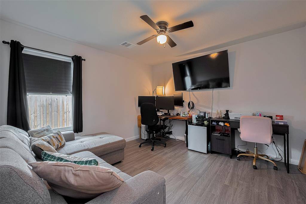 Front bedroom