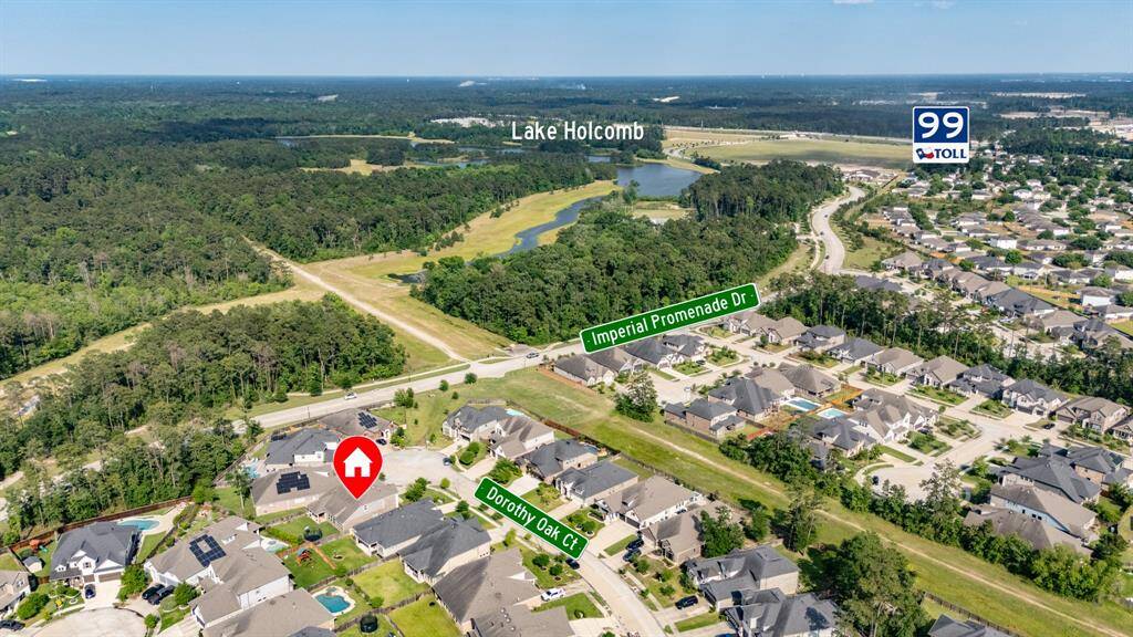 Perfectly located in The Falls of Imperial Oaks