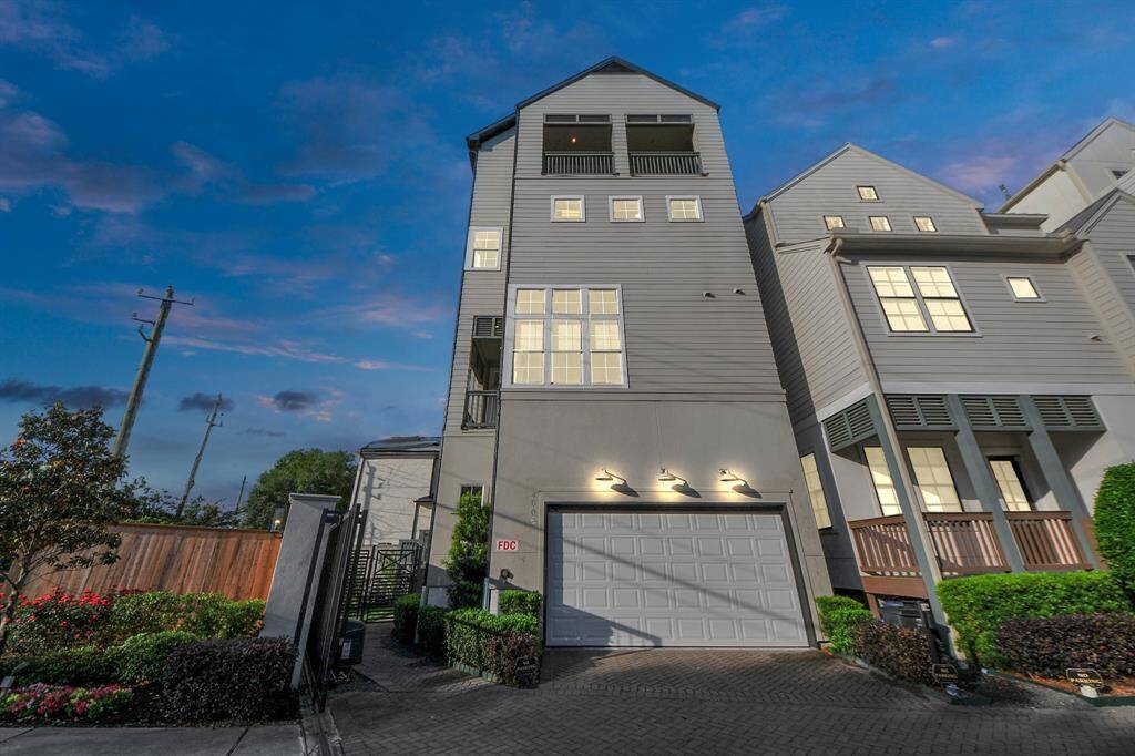 Welcome to 4005 Woodshire!