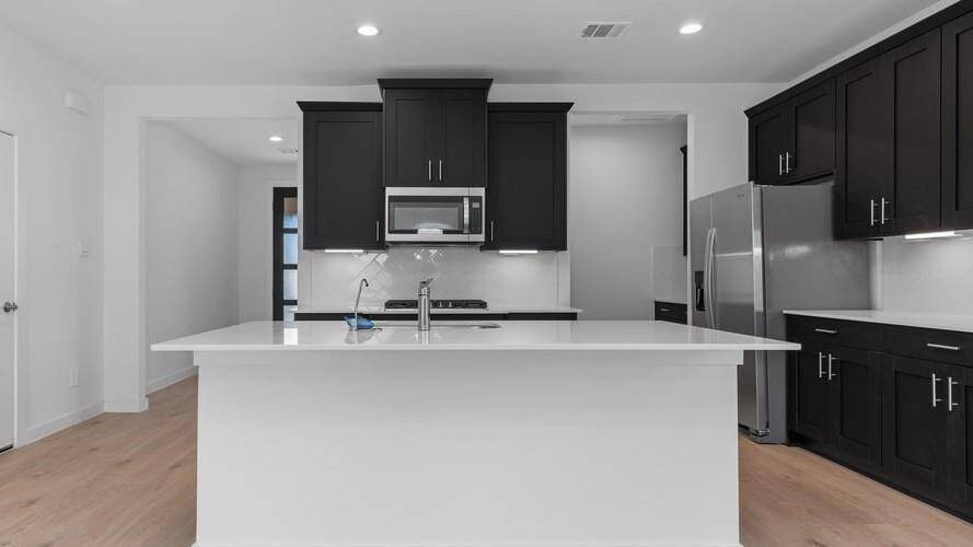 *Images and 3D tour are for illustration only and options may vary from home as built.