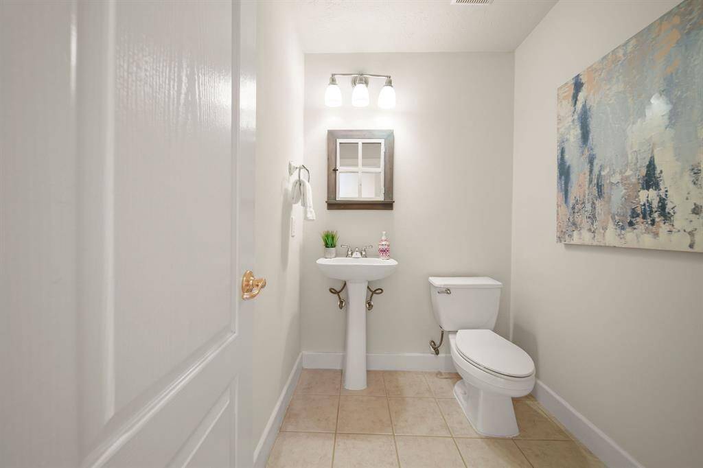 Guest half Bath 2nd Floor