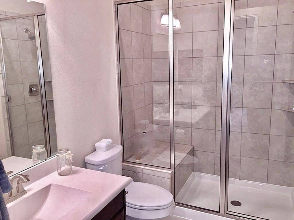 Secondary bathroom