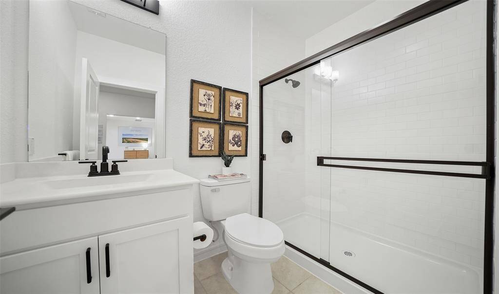 Extra Suite bath (*Photo not of actual home and used for illustration purposes only.)