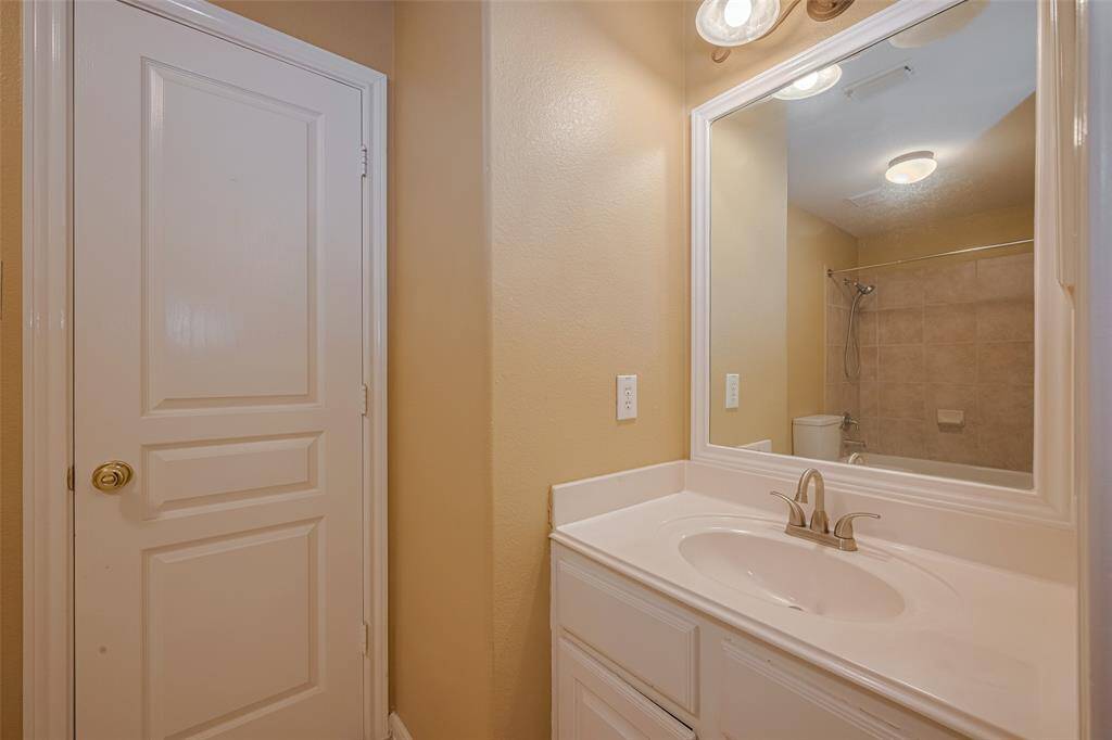 Full bathroom