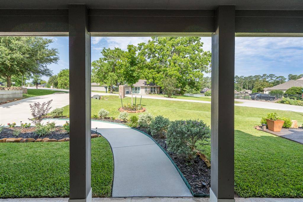 454 Cape Conroe Montgomery, TX 77356