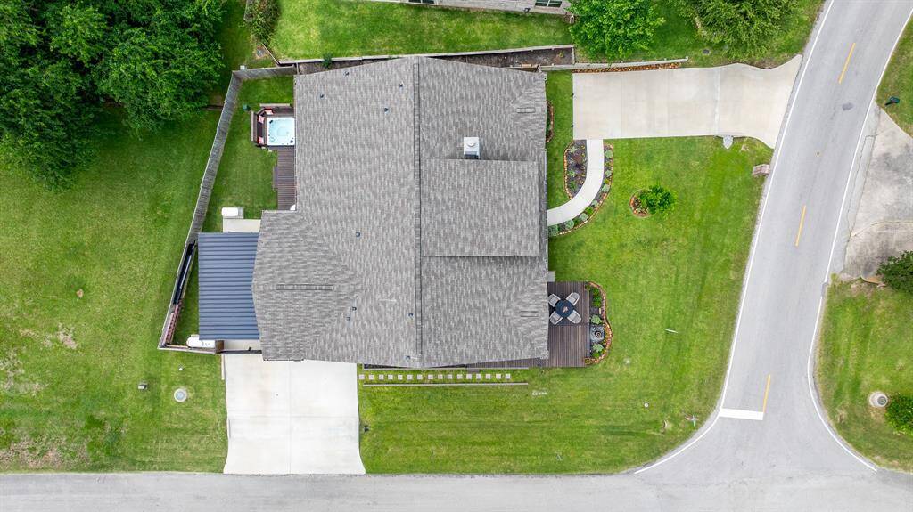 Coner Lot with views of the lake and Boat Ramp