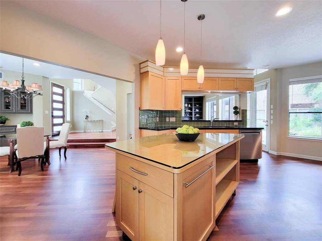 Effortless living with blend from the dining room into this remarkable chef's kitchen!