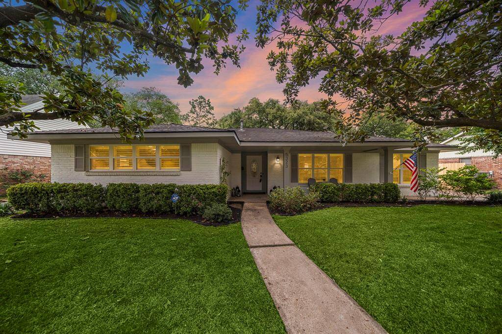 5323 Grape Street. Houston, TX