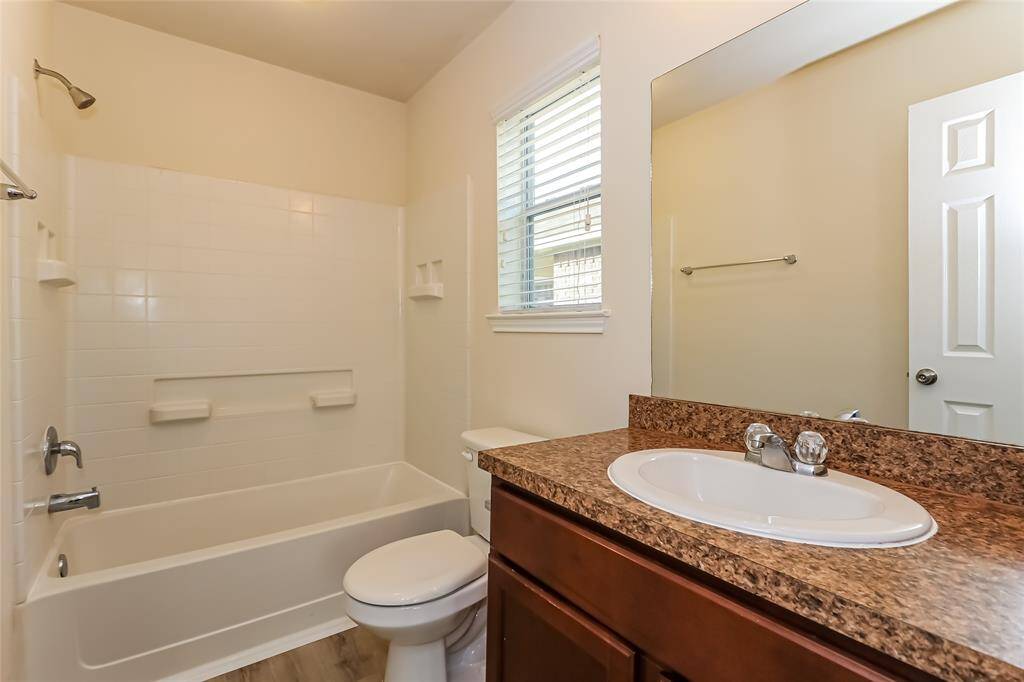 Please note: photos may not reflect recent renovations.