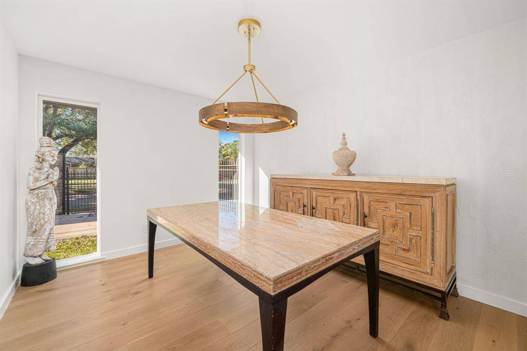 formal dining room
