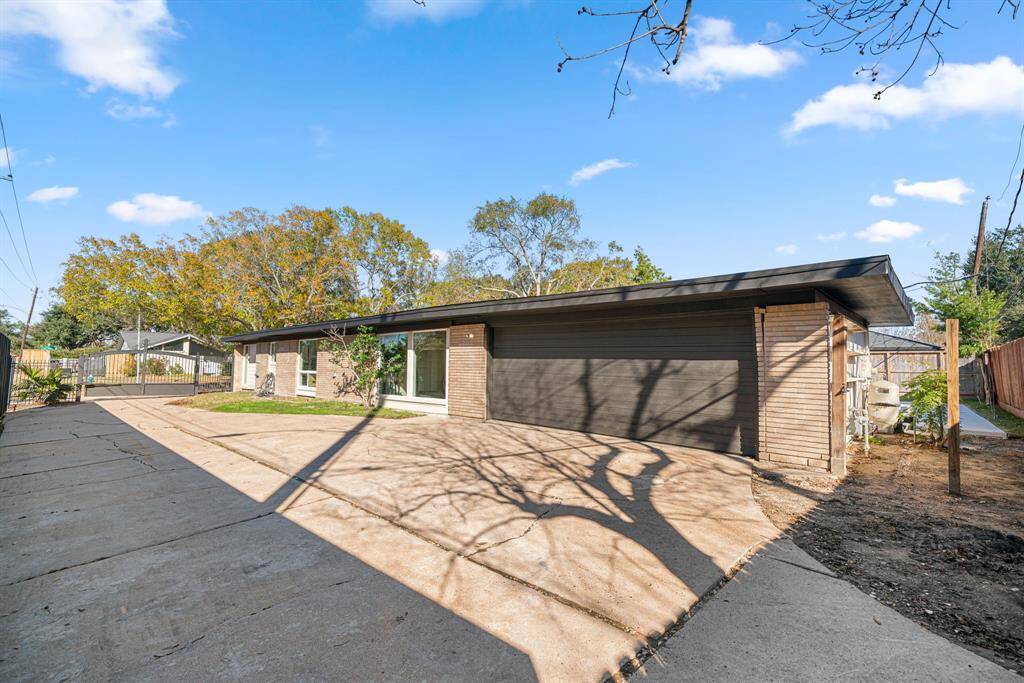 long driveway with extra room for parking