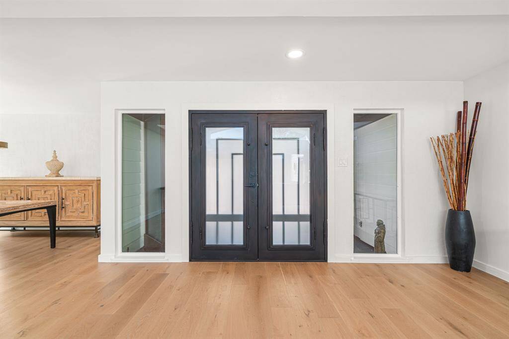 foyer/entryway