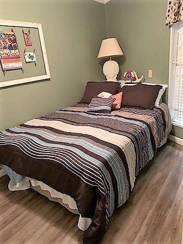 Additional view of bedroom