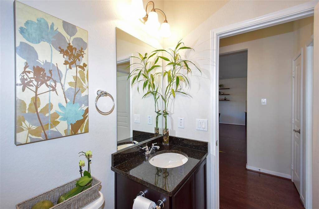 Another view of first floor full bathroom.