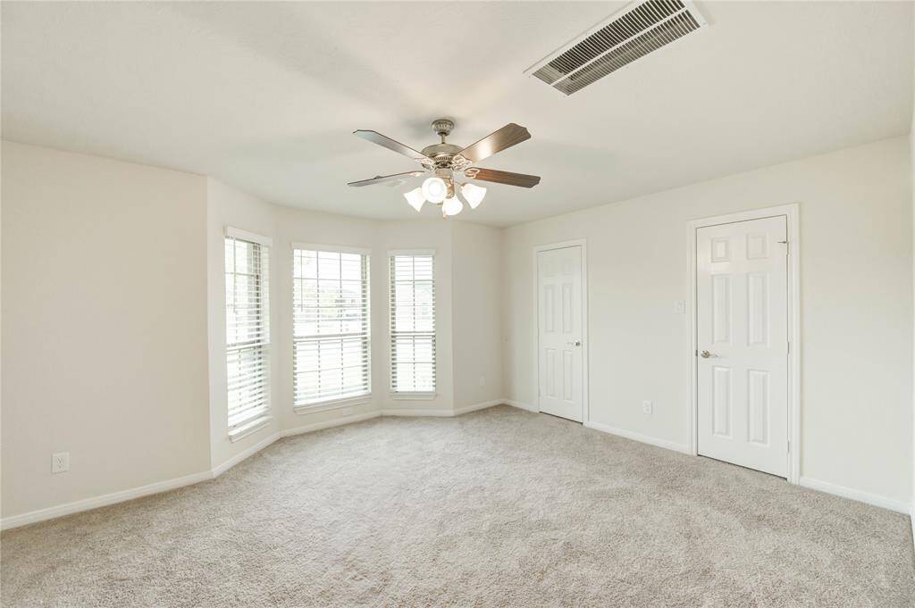 2nd bedroom with bay window