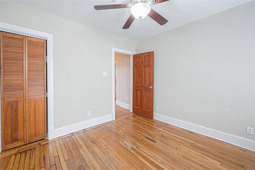 The nice double-width closet is shown here.