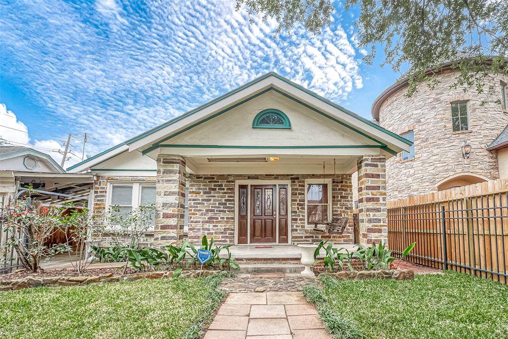 This can be your delightful new home!
