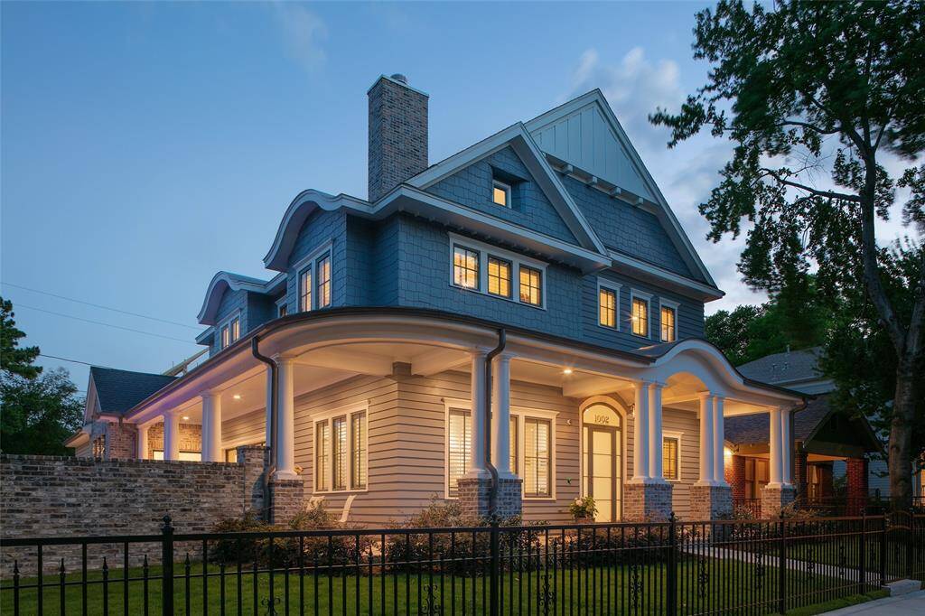 Previous Heights build by Aspire Fine Homes!