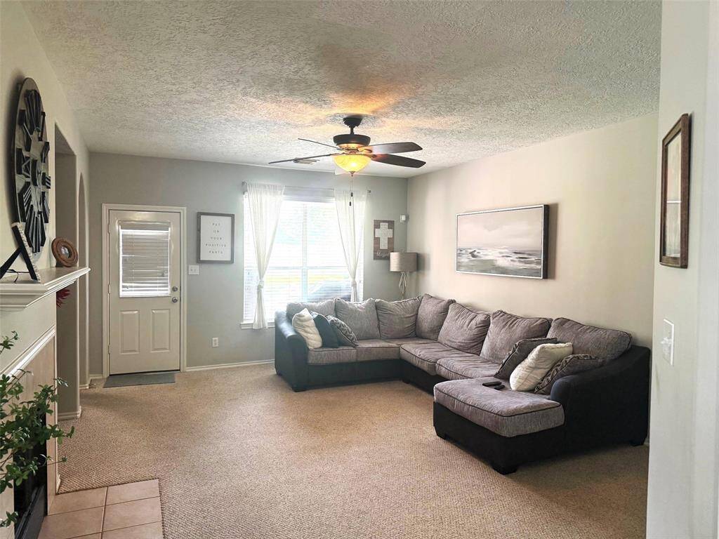 Lots of room for large furniture