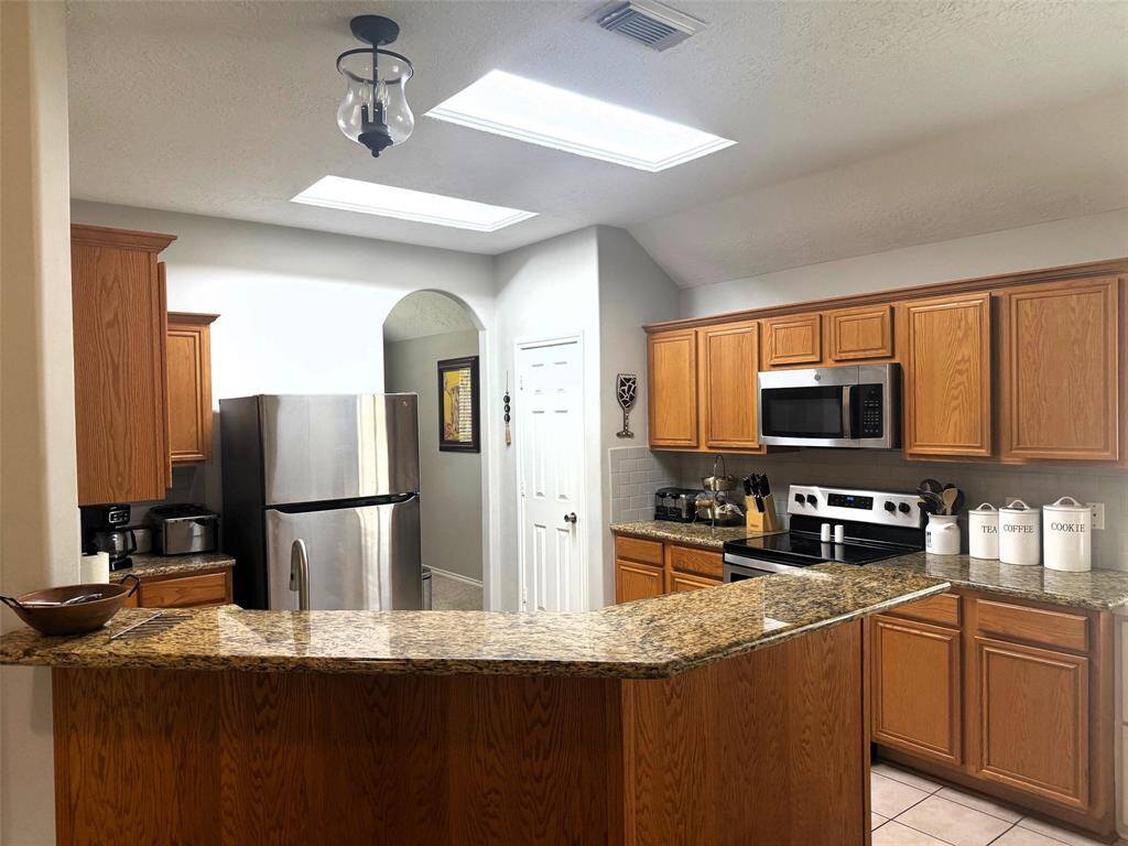 Large Bar in the Kitchen that is perfect for family gatherings