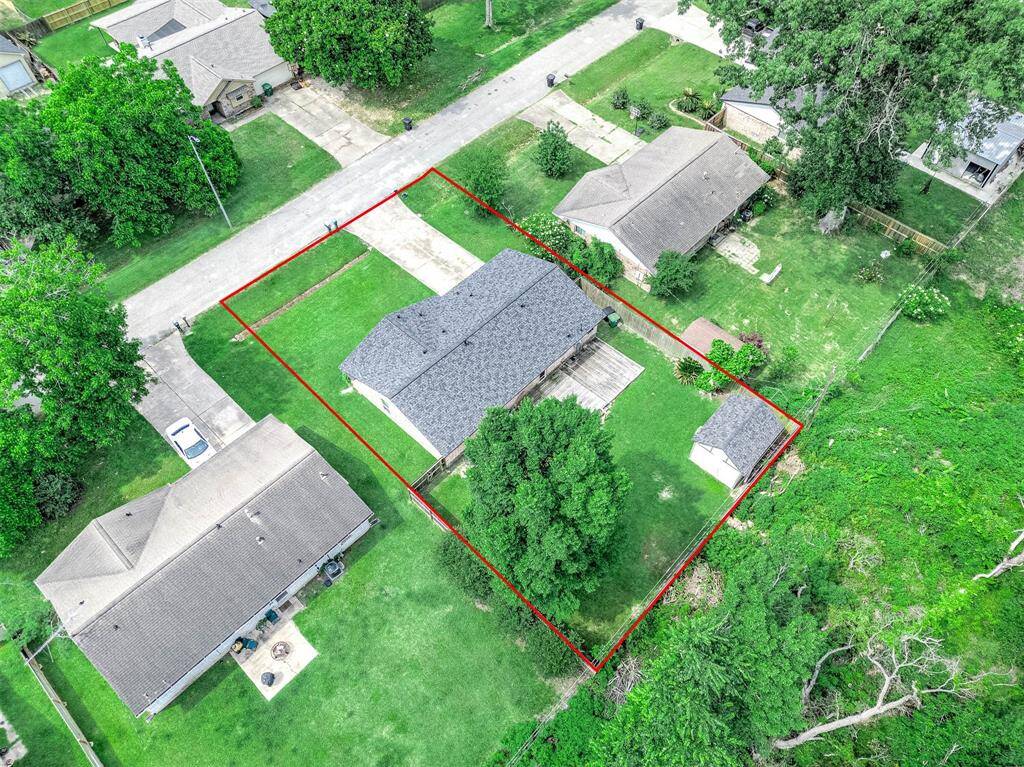 Green space behind your home is a natural preserve. Perfect for privacy and tranquility.