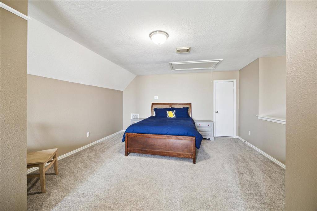 Secluded top-floor bonus area with half-bath