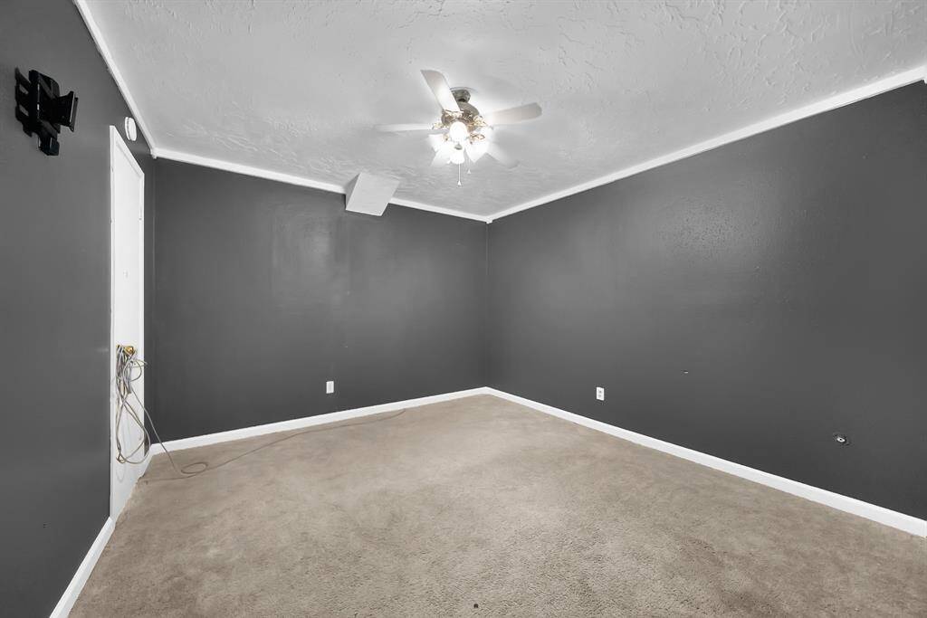 secondary bedroom