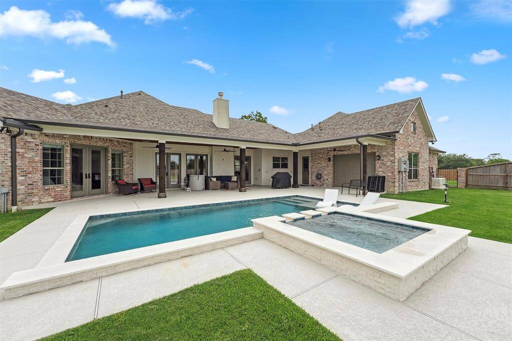Self cleaning pool means no vacuum to deal with.