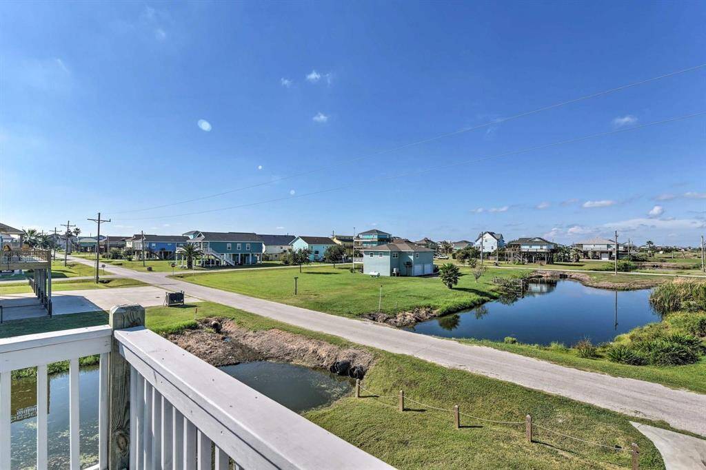 Beautiful View and next to the slough!