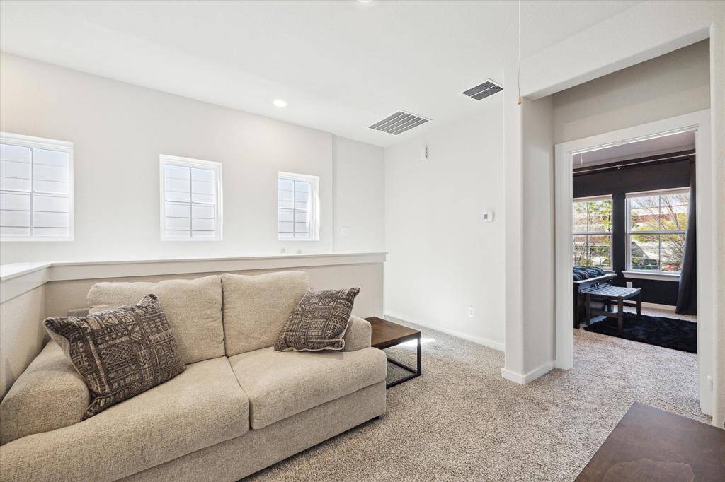 Loft upstairs, perfect for an office or playroom for kids.