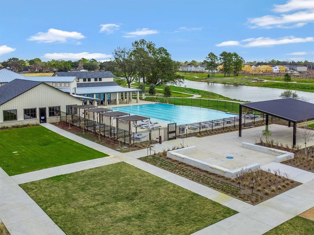 Ariel view of community amenities.
