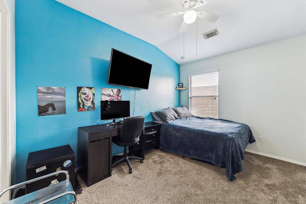 Upstairs Bedroom #2