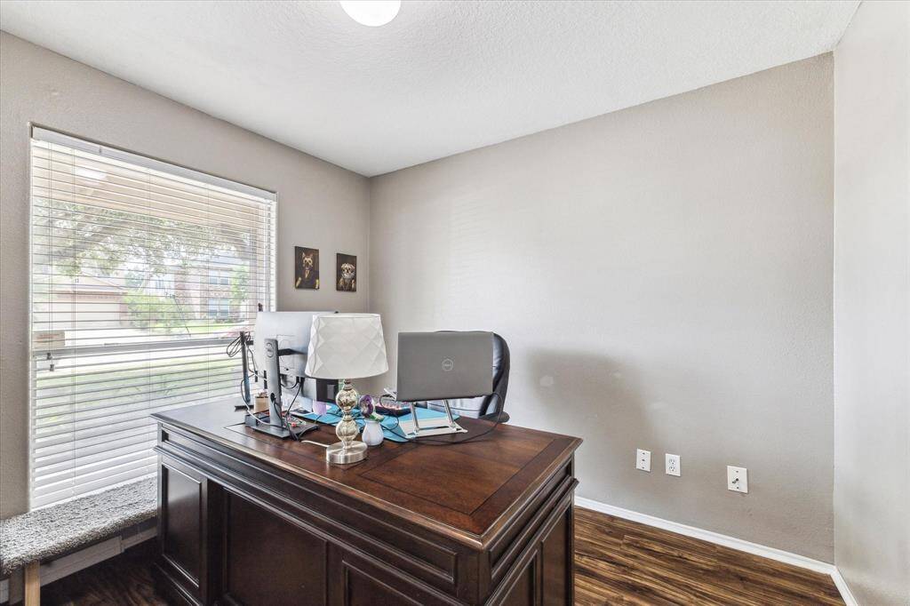 Office/Flex Space