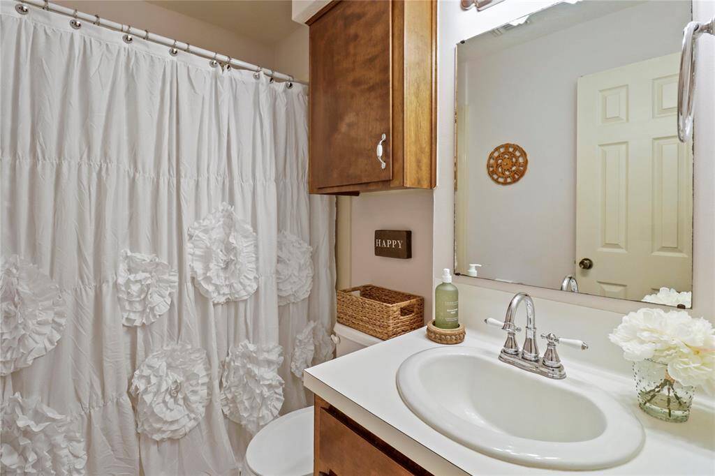 Full Bath 1