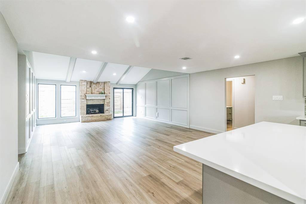 Dining / Living Room