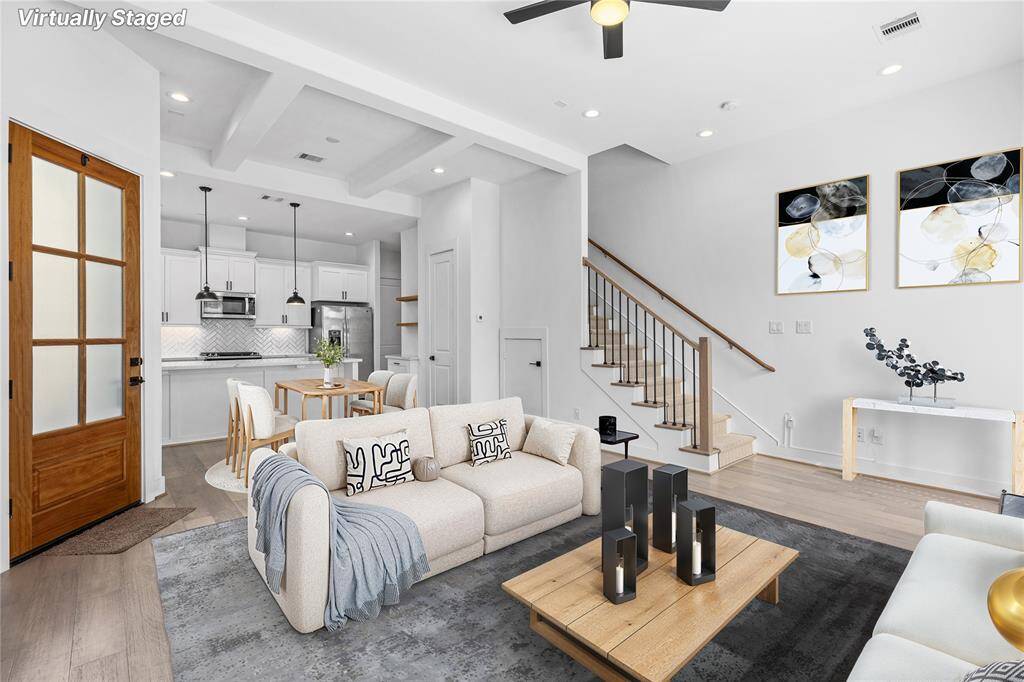 Beautiful Open Living Concept *Virtually Staged*