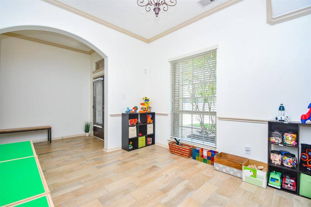 Formal dining room, currently used as a kids' game room