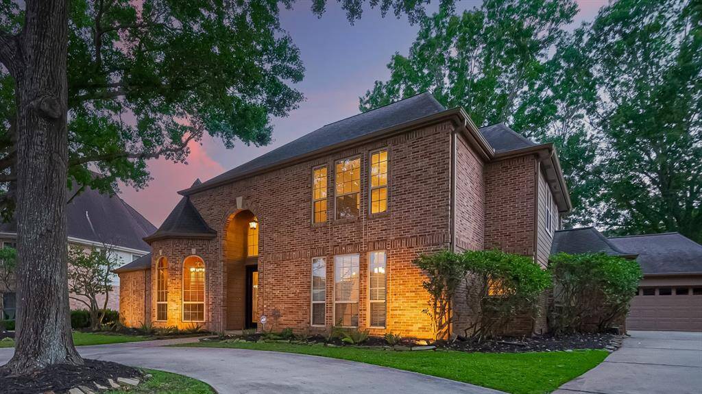 The uplighting makes this home even more special as the sun goes down.