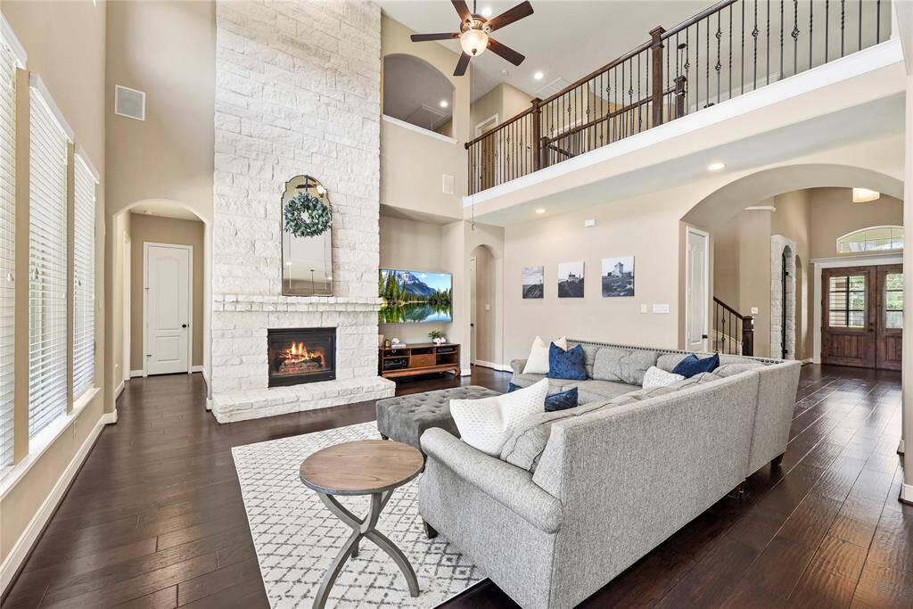 Alternate view of the family room.