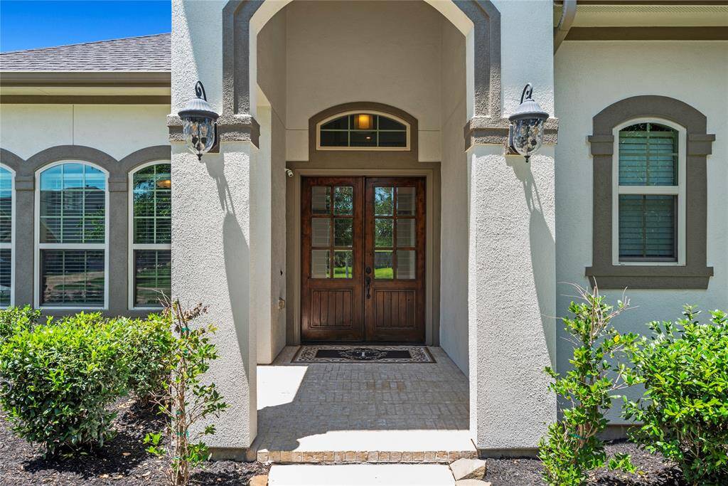 Alternate view of the home entrance.