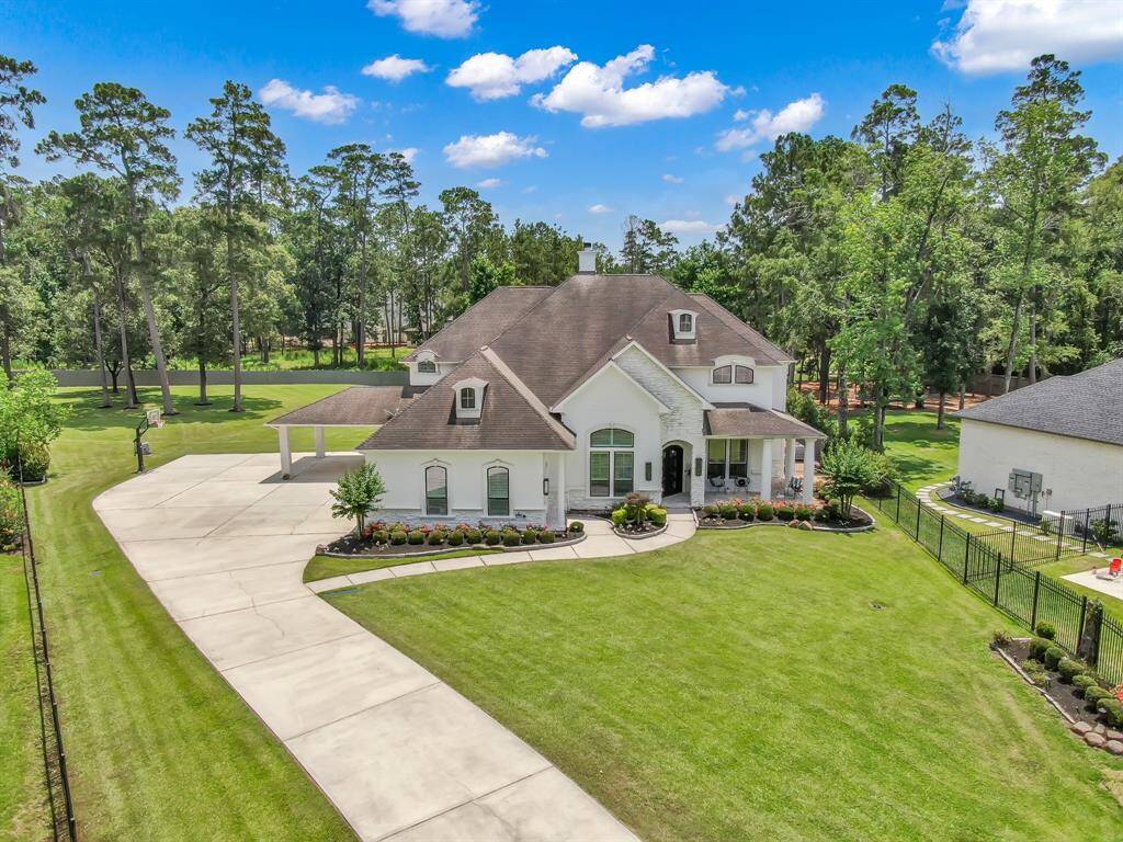 Discover luxury in Benders Landing Estates. This fully fenced home features spacious rooms, abundant storage, and elegant upgrades. Enjoy a sparkling pool and spa, a 4-car garage, and a 2-car porte-cochere. A true treasure!