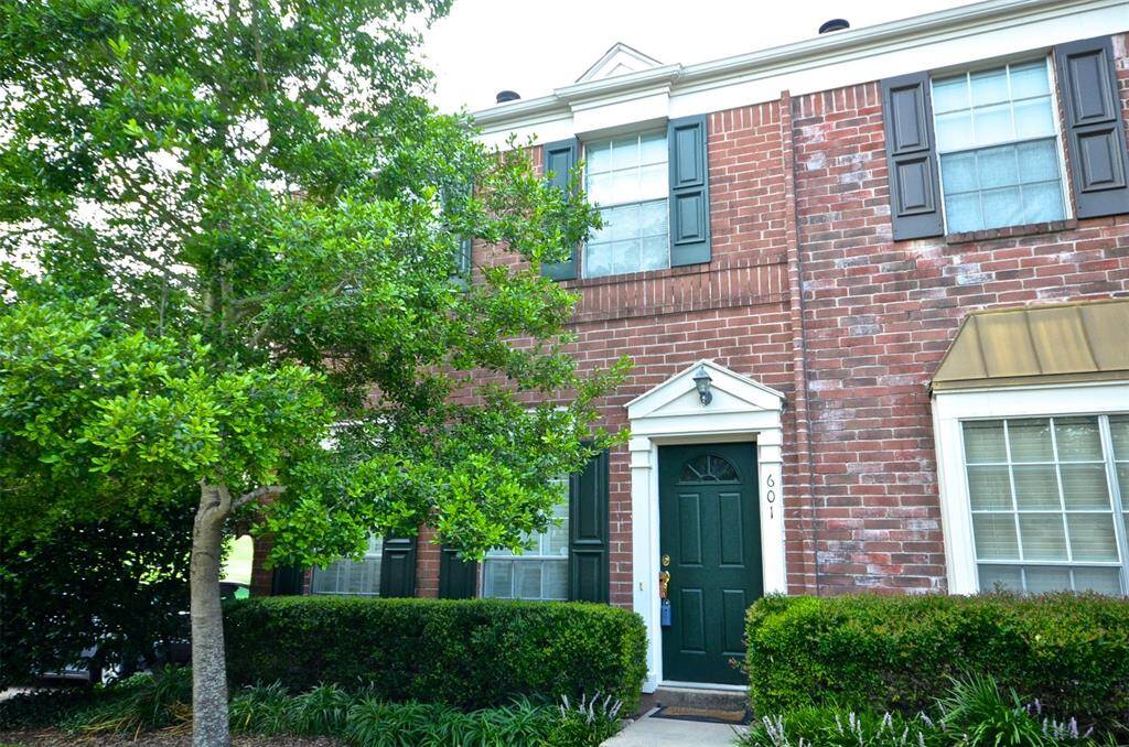 2910 Grants Lake 601, 2 story condo, 2  bedroom 2 and half bathroom, in superb location, so close to everything! Corner unit, no neighbor in back and left side. 1 assigned cover parking right next to building.