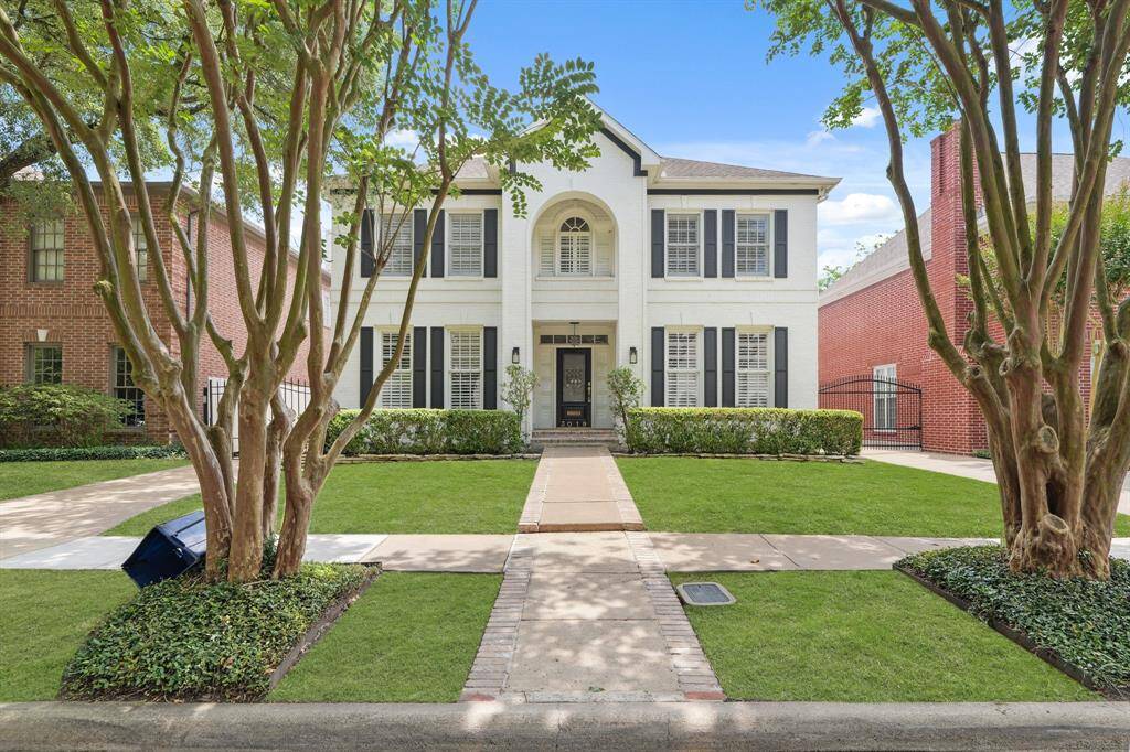 Exquisite two-story home in Houston’s desirable West University neighborhood combining classic charm with modern functionality—complete with a whole-home generator for year-round peace of mind.