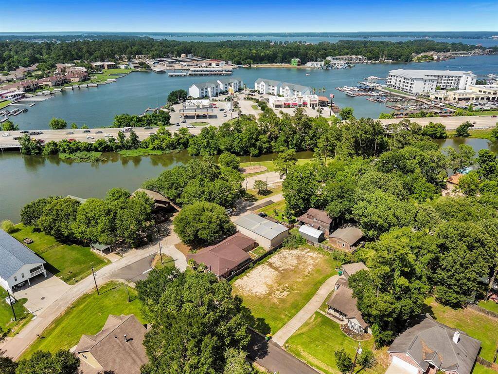 Lake Conroe just a hop, skip and a jump from the house!