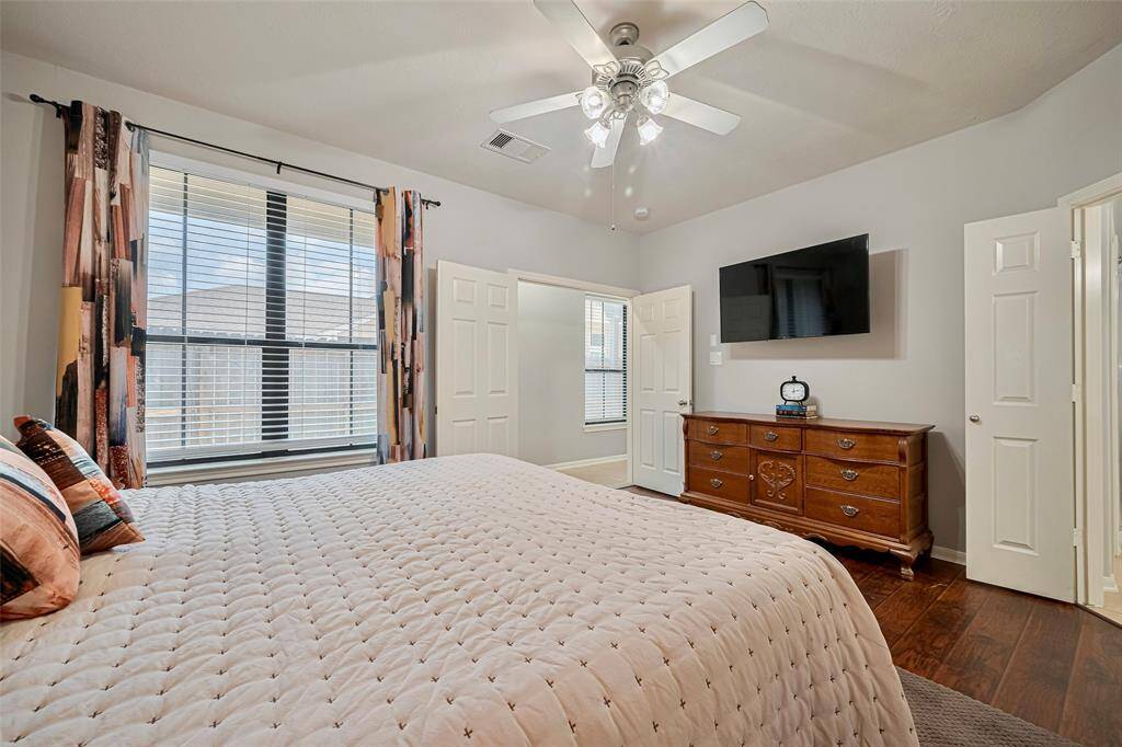 Plenty of room for all your furniture.