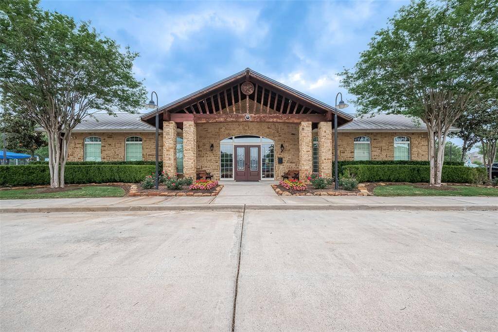 What a beautiful view of the one of many lakes Legends Ranch has to offer.
