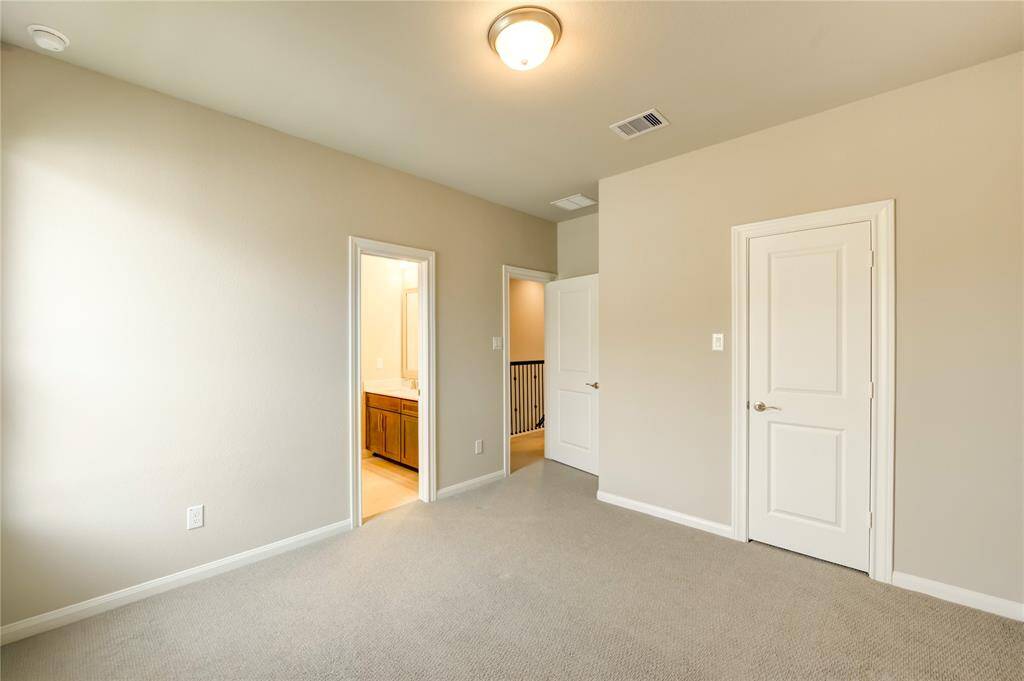 Bedroom#3 connects through Jack&jill bath
