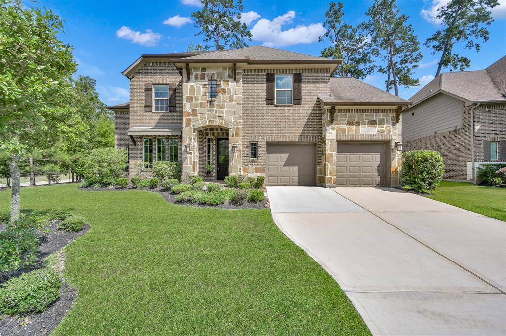 Welcome home to 503 Woodsy Pine Ct.