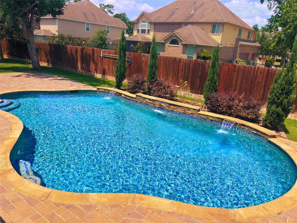 Oversized pool ready for summer fun!
